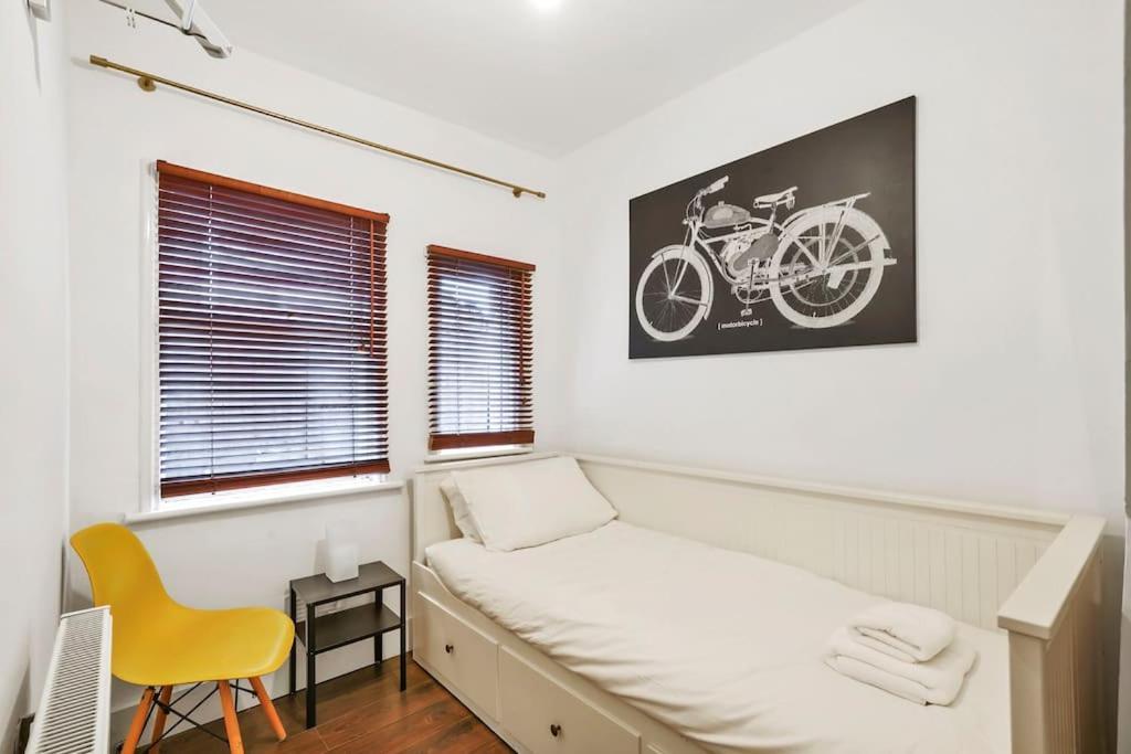 2 Bed Garden Flat Leyton Village 런던 외부 사진