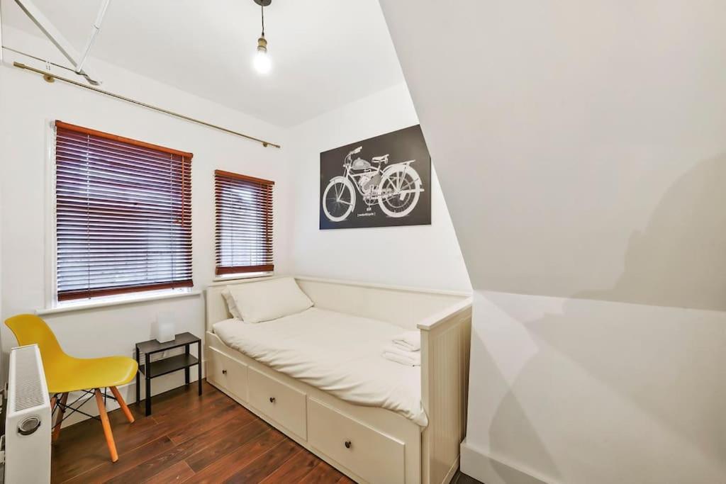 2 Bed Garden Flat Leyton Village 런던 외부 사진
